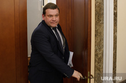 Свердловский министр ушел в отставку - через неделю ждите его в мэрии Екатеринбурга